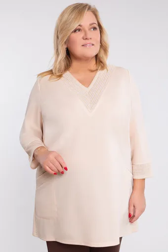 Melna tunika ar zelta un sudraba rotājumiem